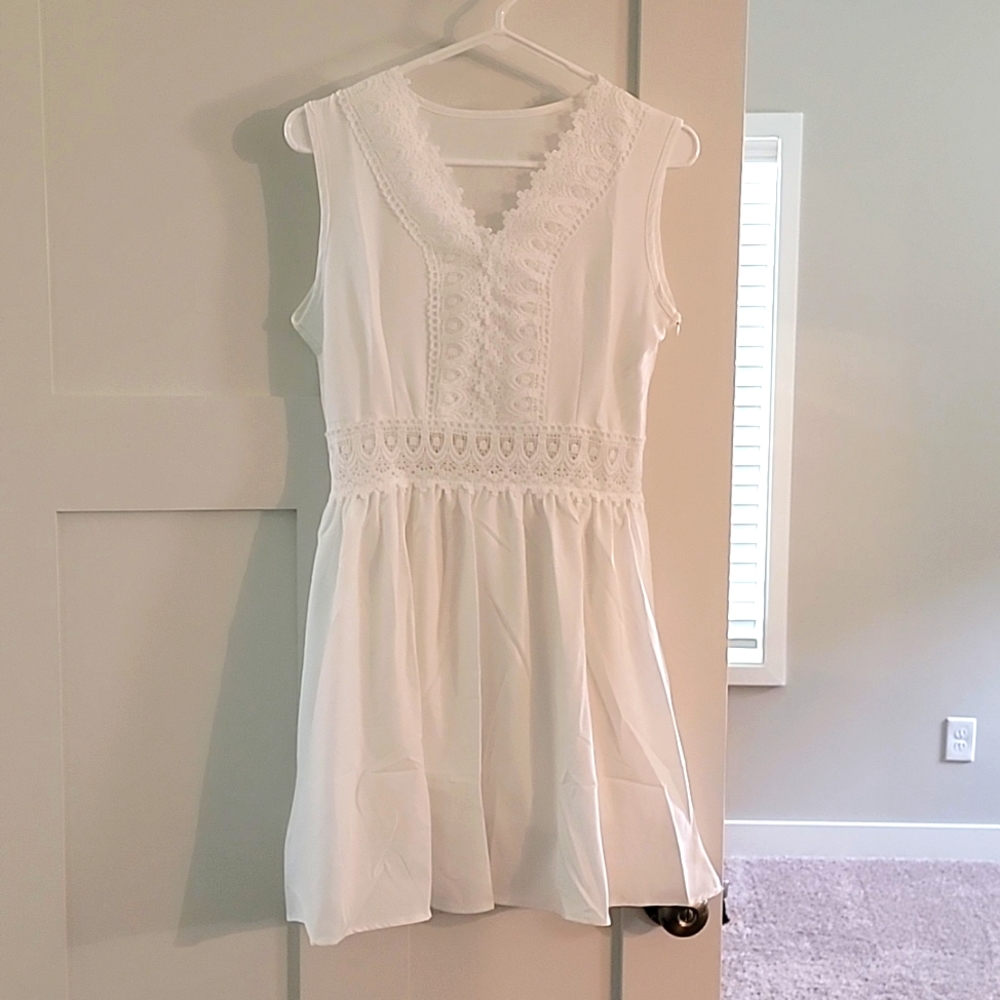 White Beach Dress Size Small